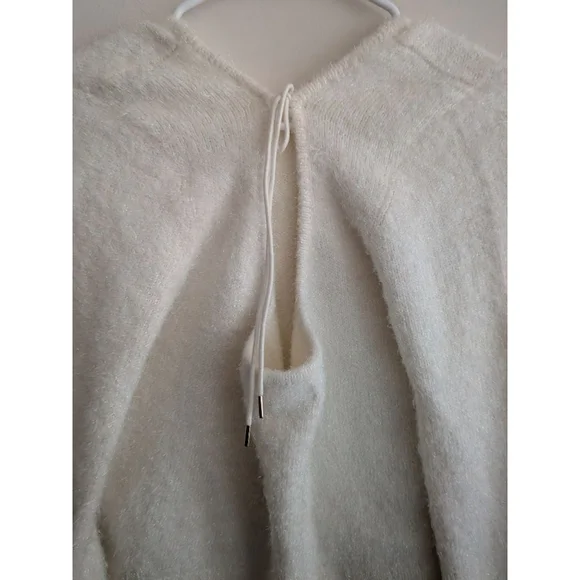 Women's Anthropologie Ivory Fuzzy Tie-Back Crew Neck Sweater M - Picture 7 of 10